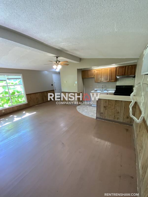House for rent at 1229 Woodlawn Ave -B Ll, Dyersburg, TN 38024