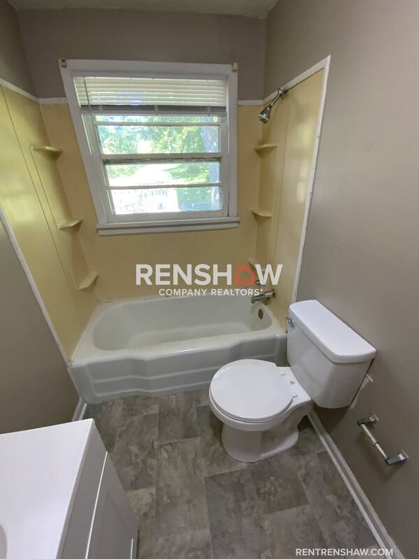 House for rent at 1229 Woodlawn Ave -B Ll, Dyersburg, TN 38024