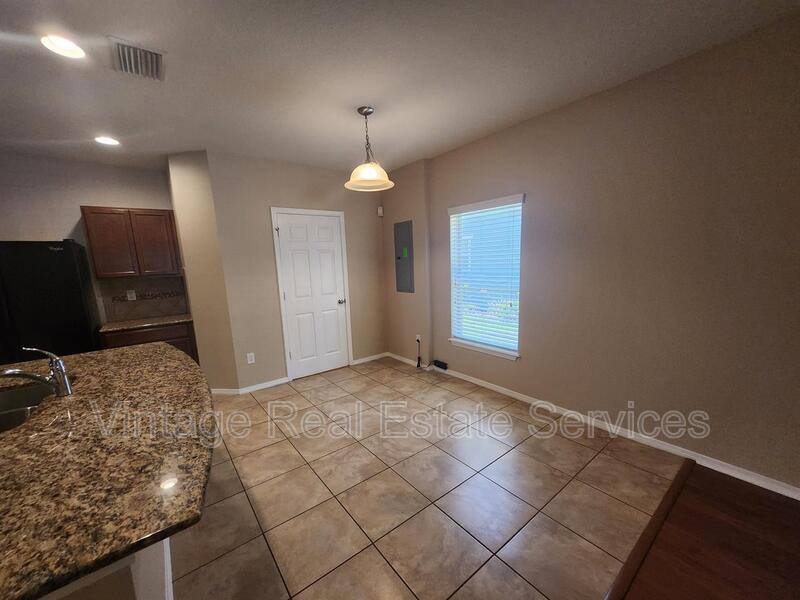 Townhouse for rent at 4721 Chatterton Way, Riverview, FL 33578
