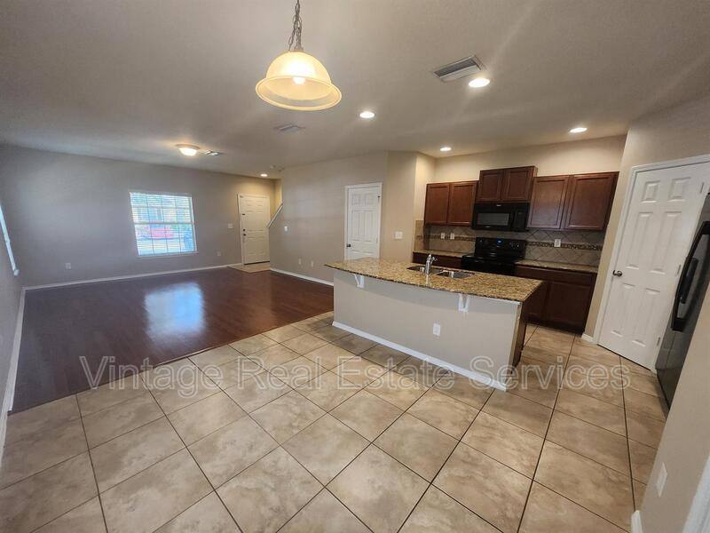 Townhouse for rent at 4721 Chatterton Way, Riverview, FL 33578