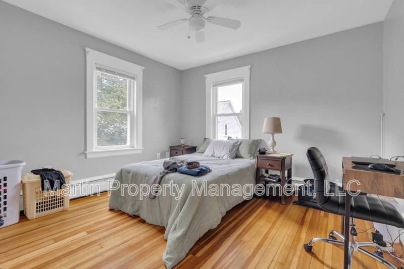 Apartment for rent at 6 Stirling St #2, Andover, MA 01810