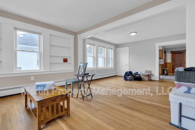 Apartment for rent at 6 Stirling St #2, Andover, MA 01810