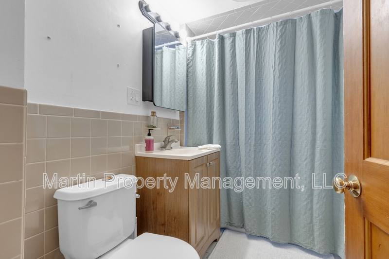 Apartment for rent at 6 Stirling St #2, Andover, MA 01810