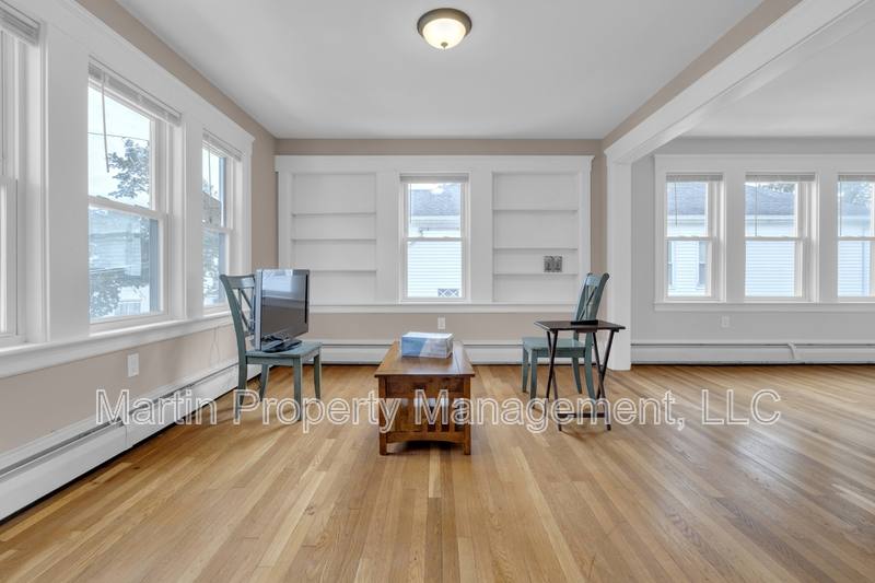 Apartment for rent at 6 Stirling St #2, Andover, MA 01810