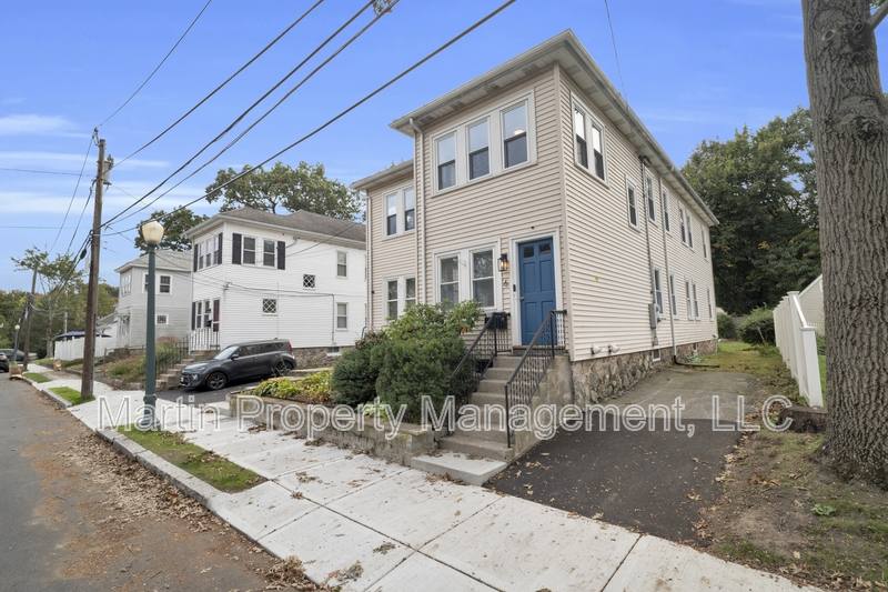 Apartment for rent at 6 Stirling St #2, Andover, MA 01810