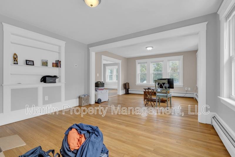 Apartment for rent at 6 Stirling St #2, Andover, MA 01810