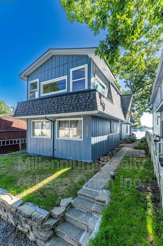 House for rent at 391 Shady Oaks St, Lake Orion, MI 48362