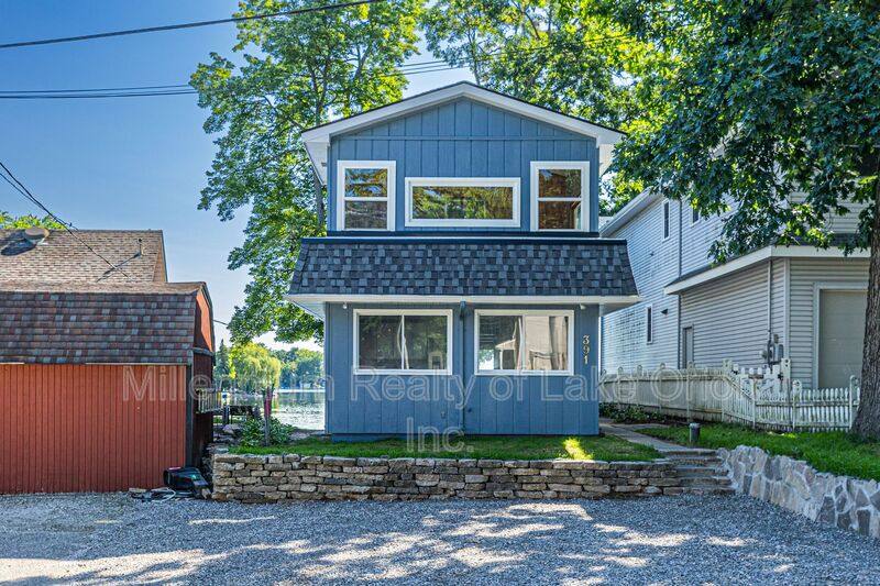 House for rent at 391 Shady Oaks St, Lake Orion, MI 48362