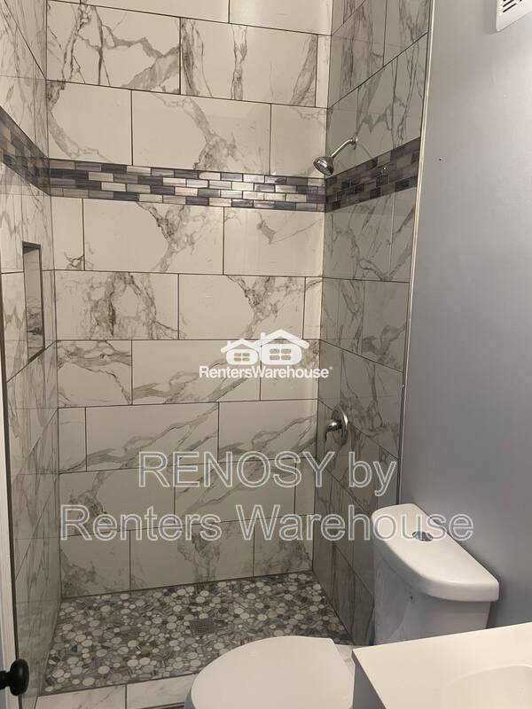 Townhouse for rent at 1627 N Smallwood St, Baltimore, MD 21216