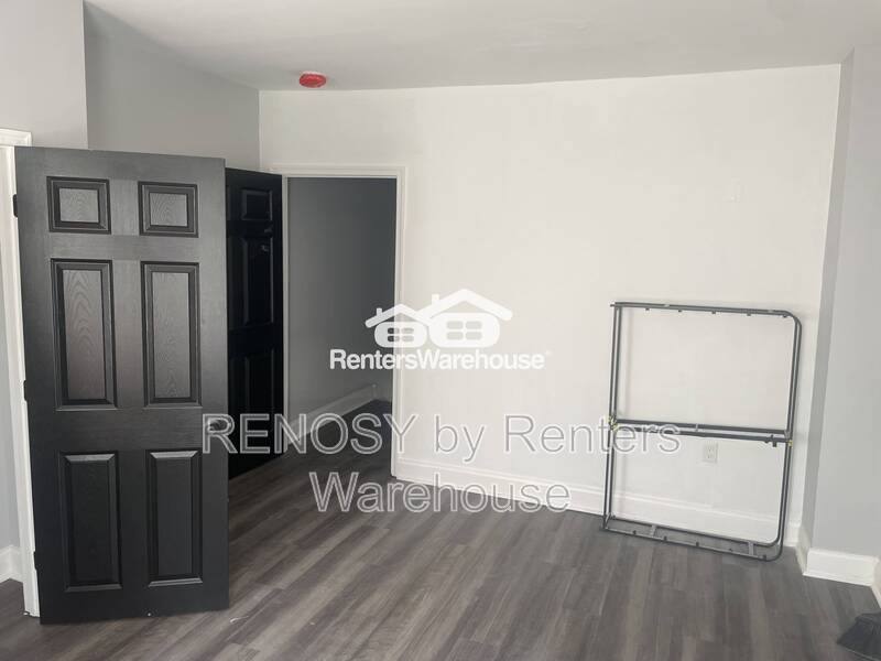 Townhouse for rent at 1627 N Smallwood St, Baltimore, MD 21216