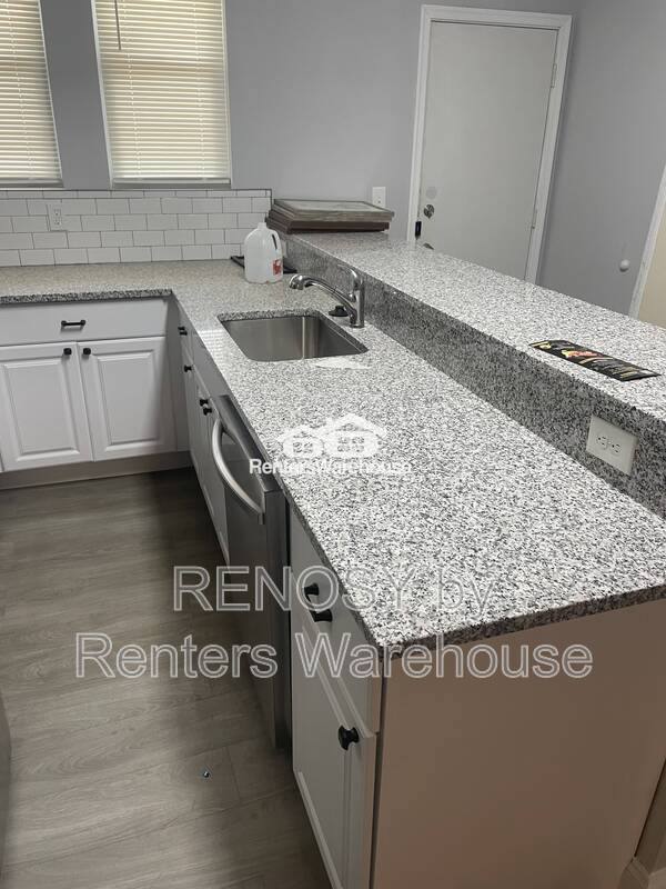 Townhouse for rent at 1627 N Smallwood St, Baltimore, MD 21216