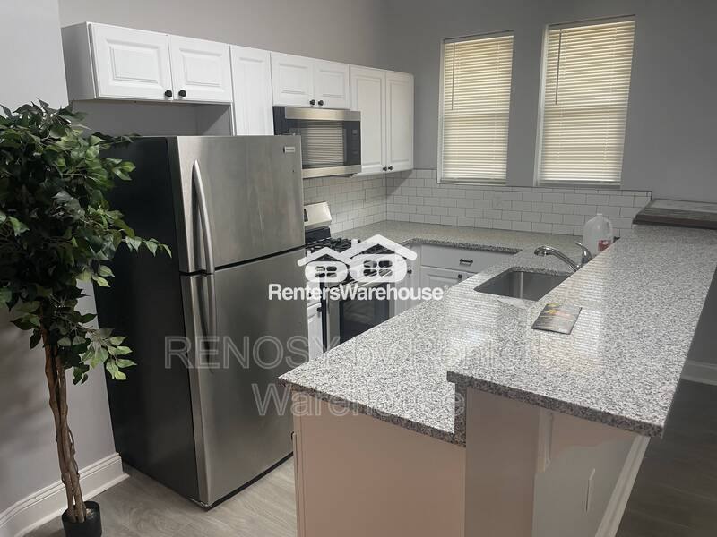 Townhouse for rent at 1627 N Smallwood St, Baltimore, MD 21216