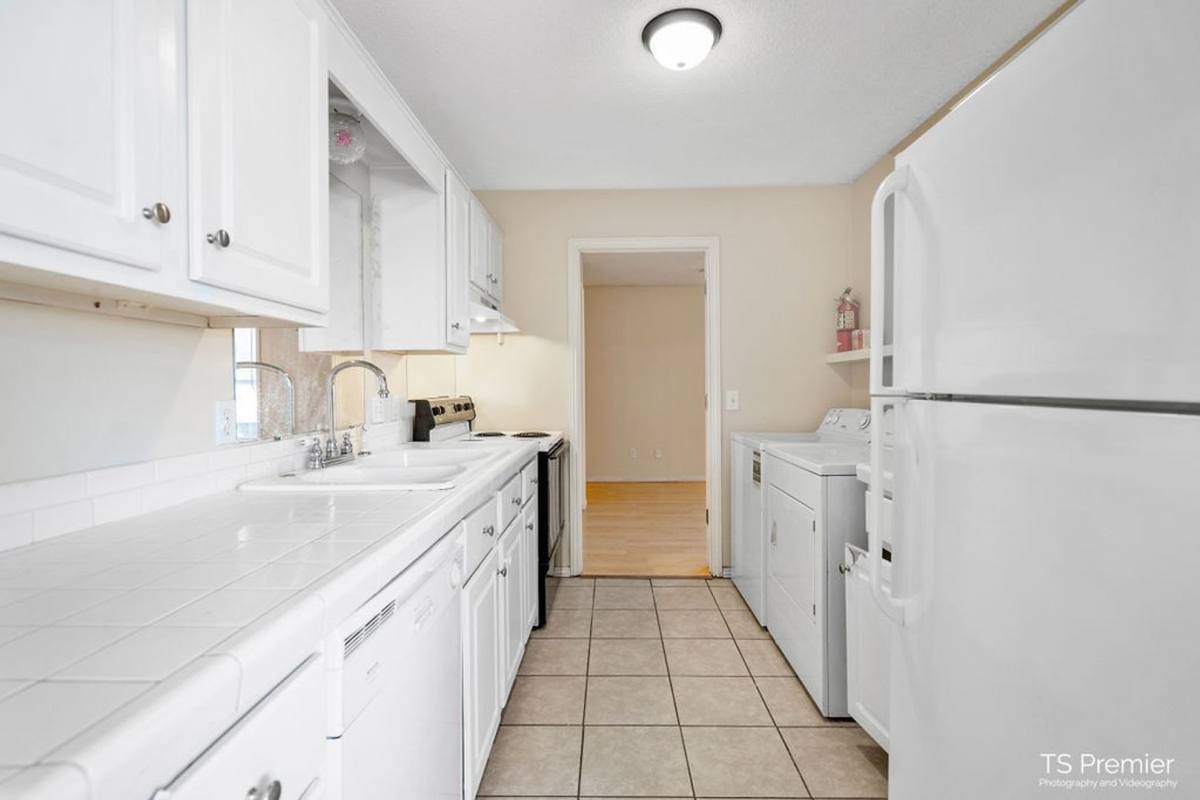Apartment for rent at 950 Lindell Ave 1-16, Fayetteville, AR 72701