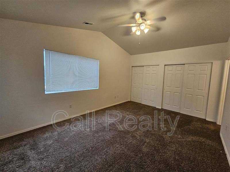 Apartment for rent at 2523 E Desmet, Spokane, WA 99202