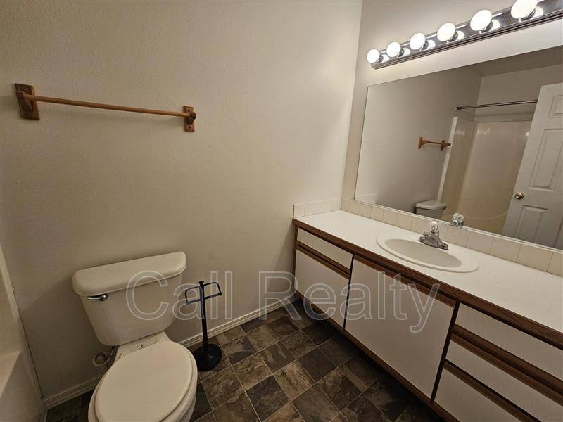 Apartment for rent at 2523 E Desmet, Spokane, WA 99202