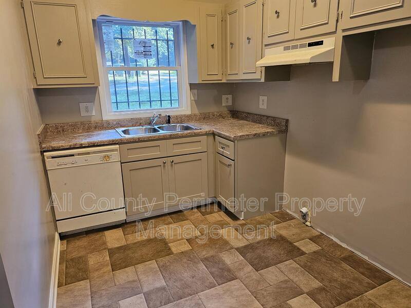 Apartment for rent at 165 Park Ridge Court, Athens, GA 30605