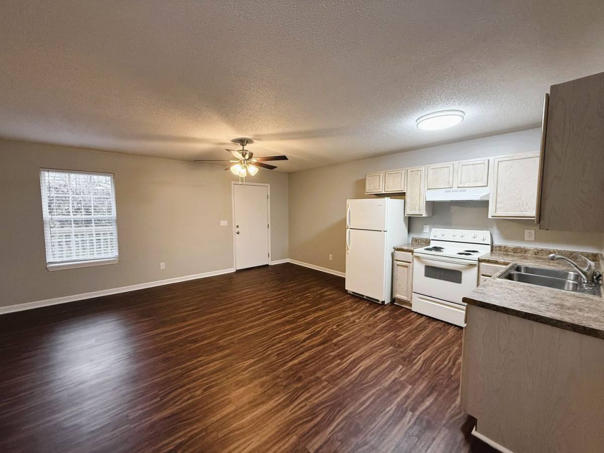 Apartment for rent at 1315 Indian Ridge Rd, Johnson City, TN 37604