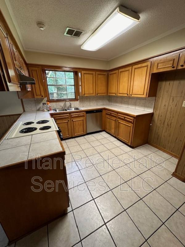 House for rent at 413 Woodvale, Lafayette, LA 70503