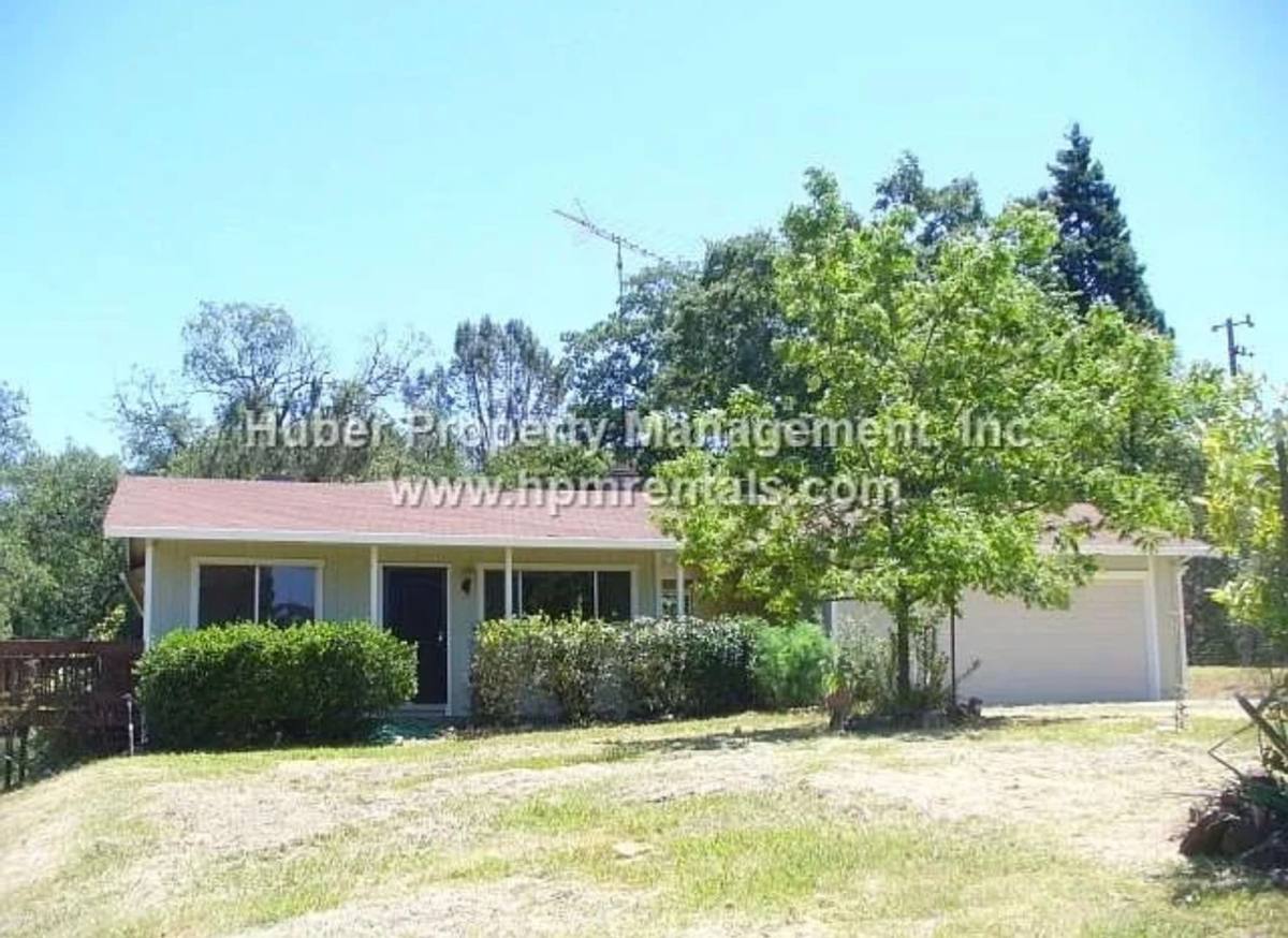 House for rent at 2040 Pyrite Lane, Auburn, CA 95603