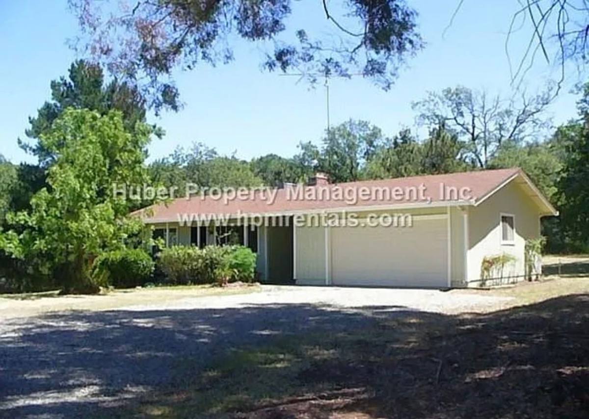 House for rent at 2040 Pyrite Lane, Auburn, CA 95603