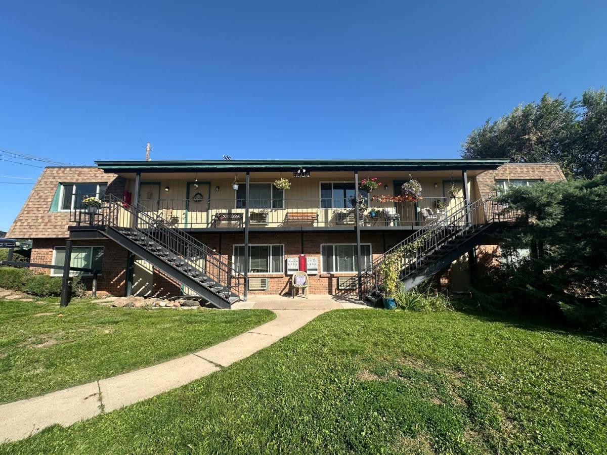 Apartment for rent at 5504 S Huron St, Littleton, CO 80120