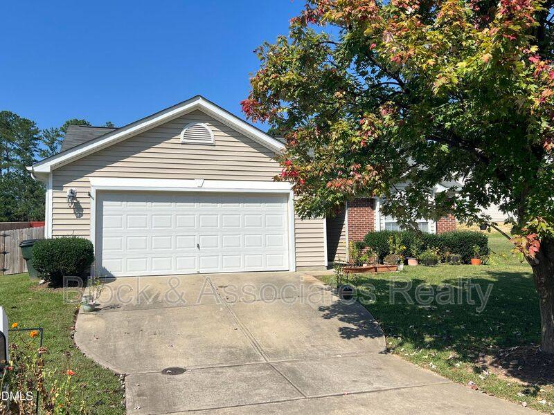 House for rent at 1420 Dexter Ridge, Holly Springs, NC 27540
