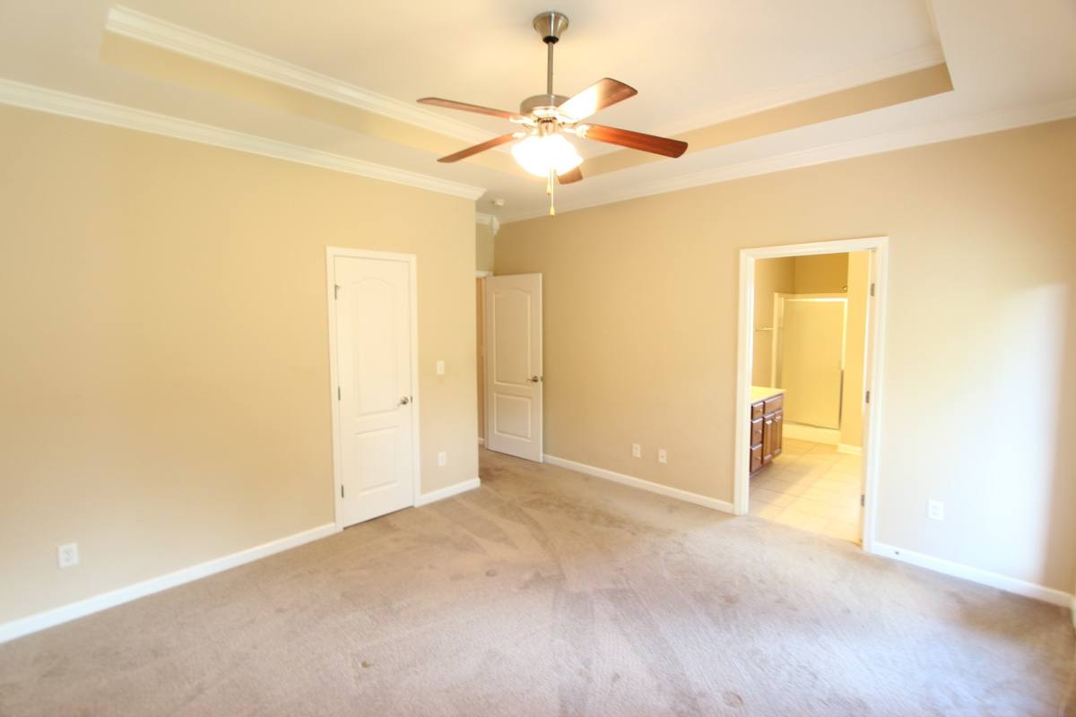 House for rent at 222 Oxmoor Place, Birmingham, AL 35211