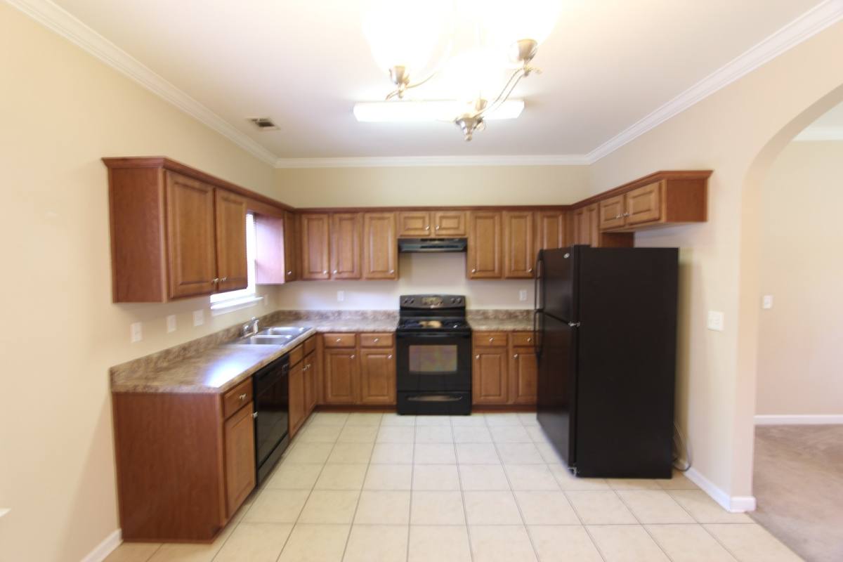 House for rent at 222 Oxmoor Place, Birmingham, AL 35211
