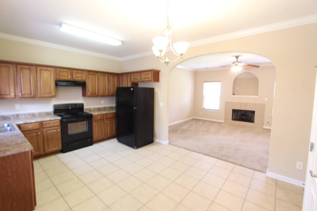 House for rent at 222 Oxmoor Place, Birmingham, AL 35211