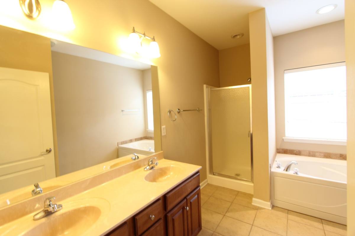 House for rent at 222 Oxmoor Place, Birmingham, AL 35211