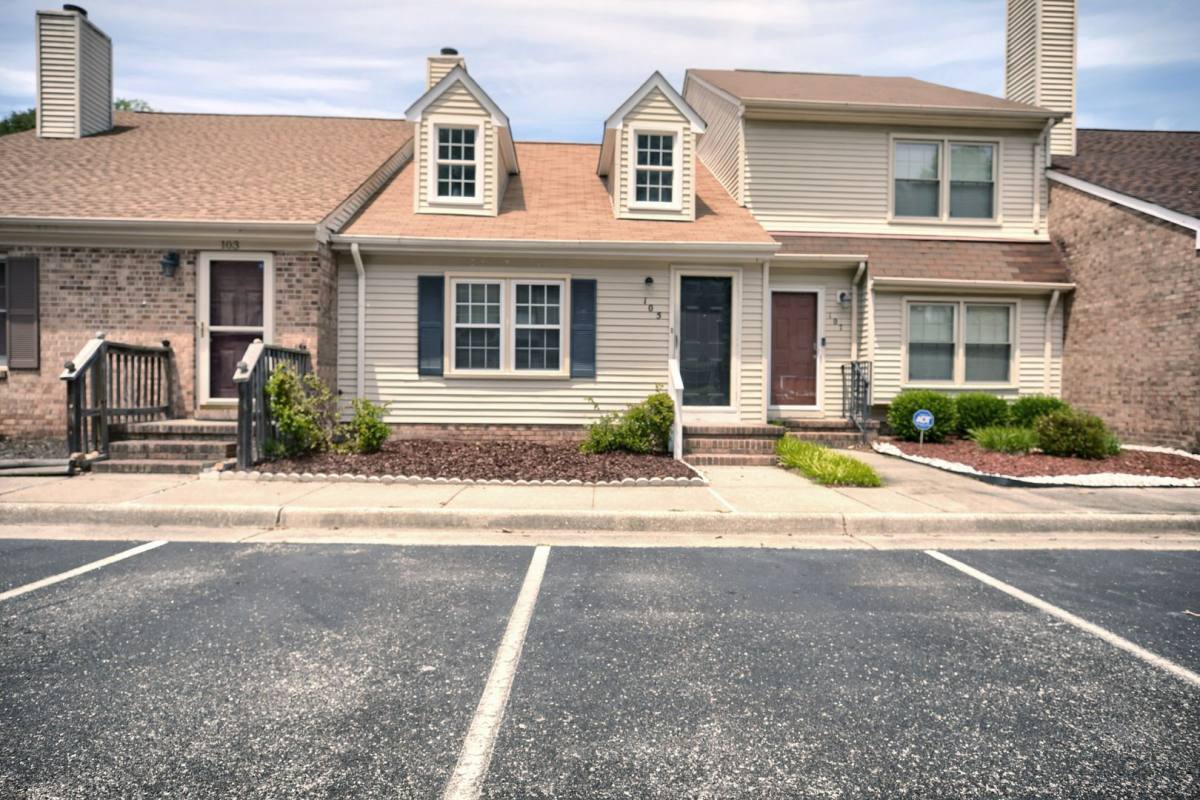 Townhouse for rent at 105 Beacon Way #BERNARD Villages, Newport News, VA 23606