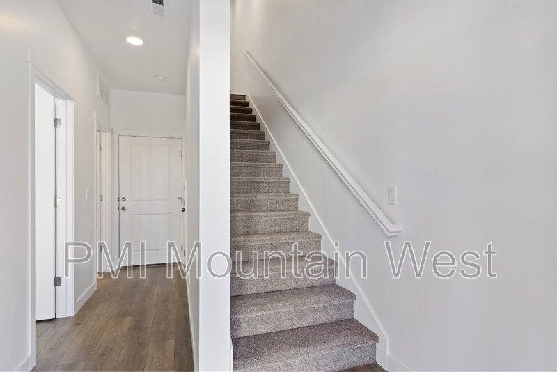 Townhouse for rent at 1836 W Red Twilight Lane, Layton, UT 84041
