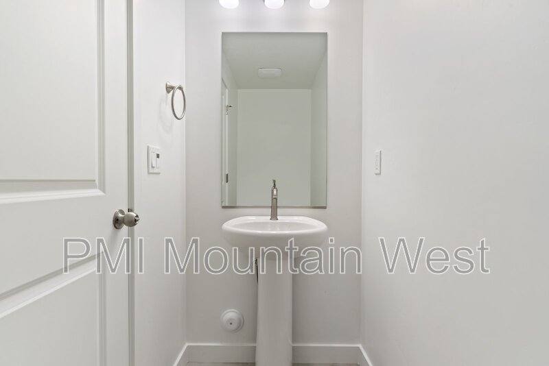 Townhouse for rent at 1836 W Red Twilight Lane, Layton, UT 84041