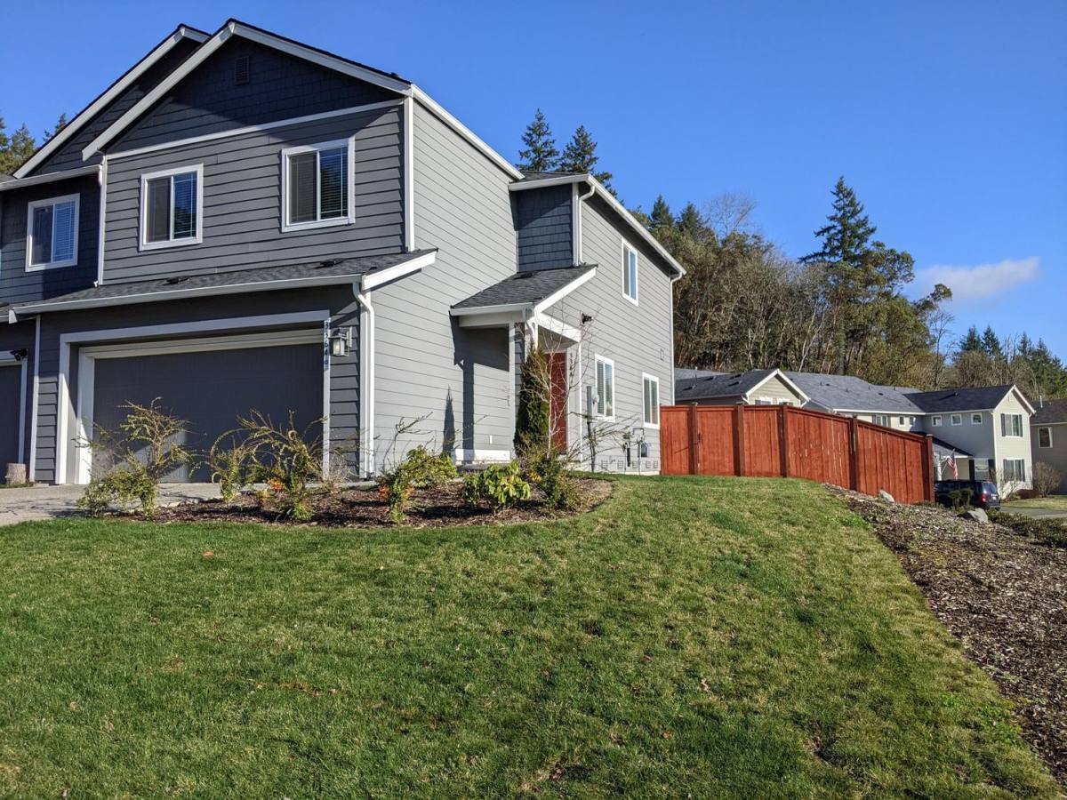 House for rent at 3364 Hoffman Hill Blvd, Dupont, WA 98327
