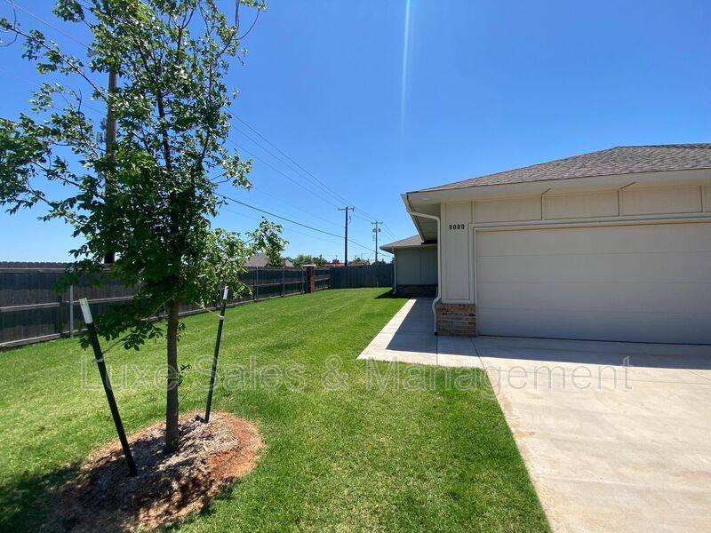 House for rent at 8000 NW 110th Dr, Oklahoma City, OK 73162
