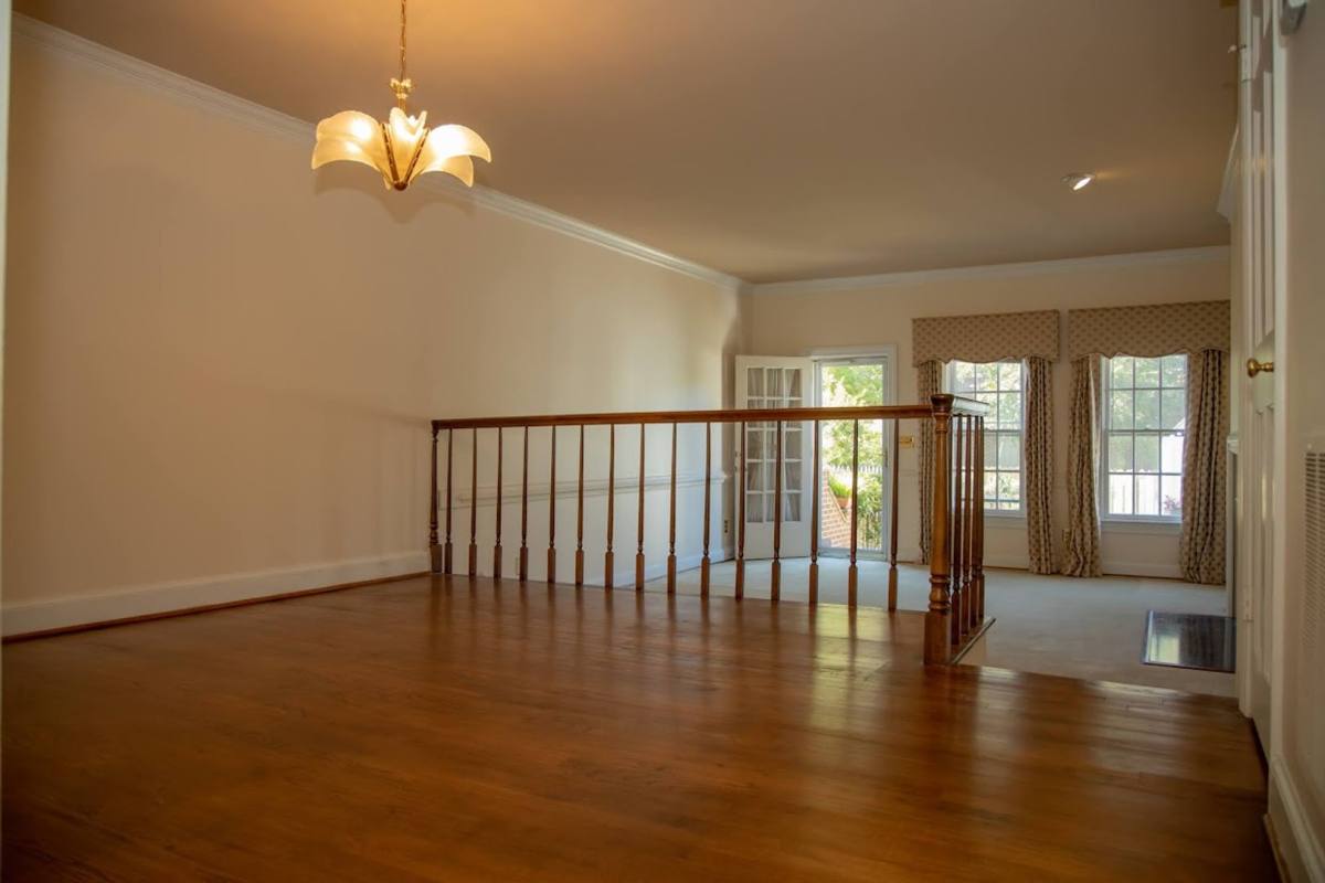 Townhouse for rent at 817 Botetourt Gardens, Norfolk, VA 23507