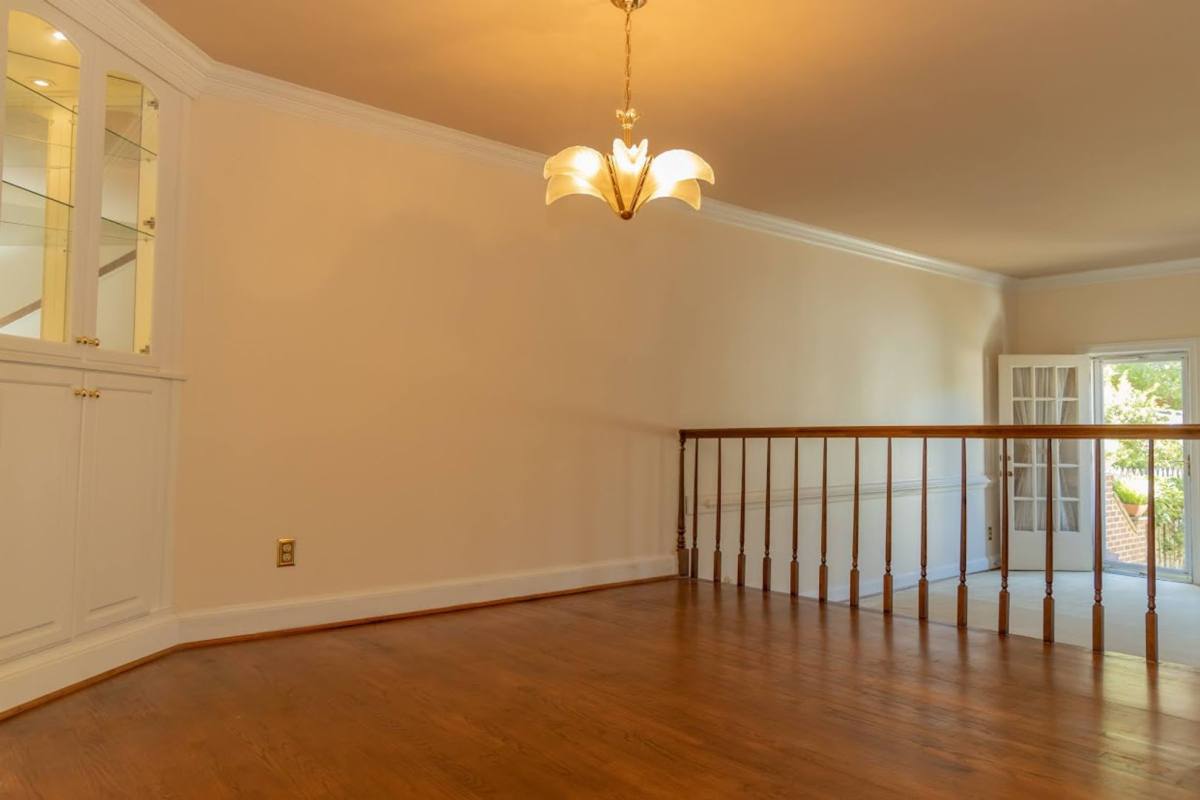 Townhouse for rent at 817 Botetourt Gardens, Norfolk, VA 23507