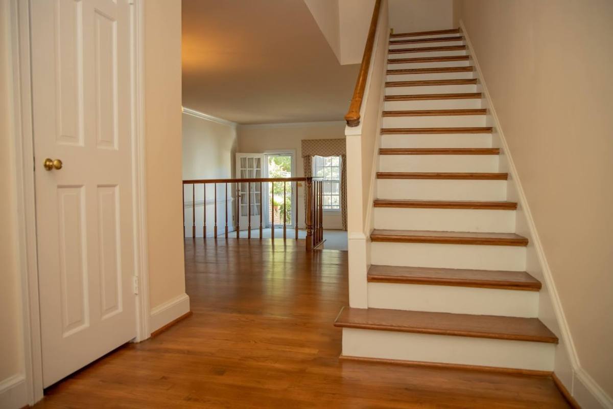 Townhouse for rent at 817 Botetourt Gardens, Norfolk, VA 23507