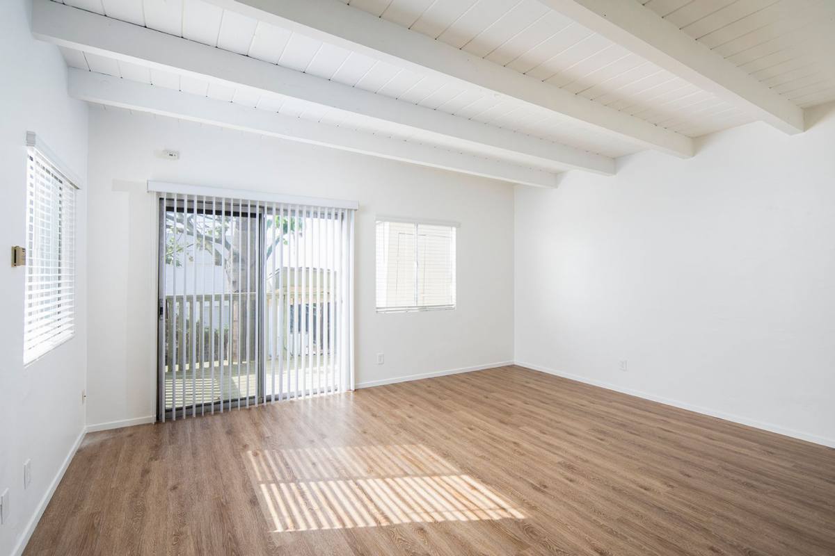 Apartment for rent at 3654 &3660 Princeton Ave, San Diego, CA 92117