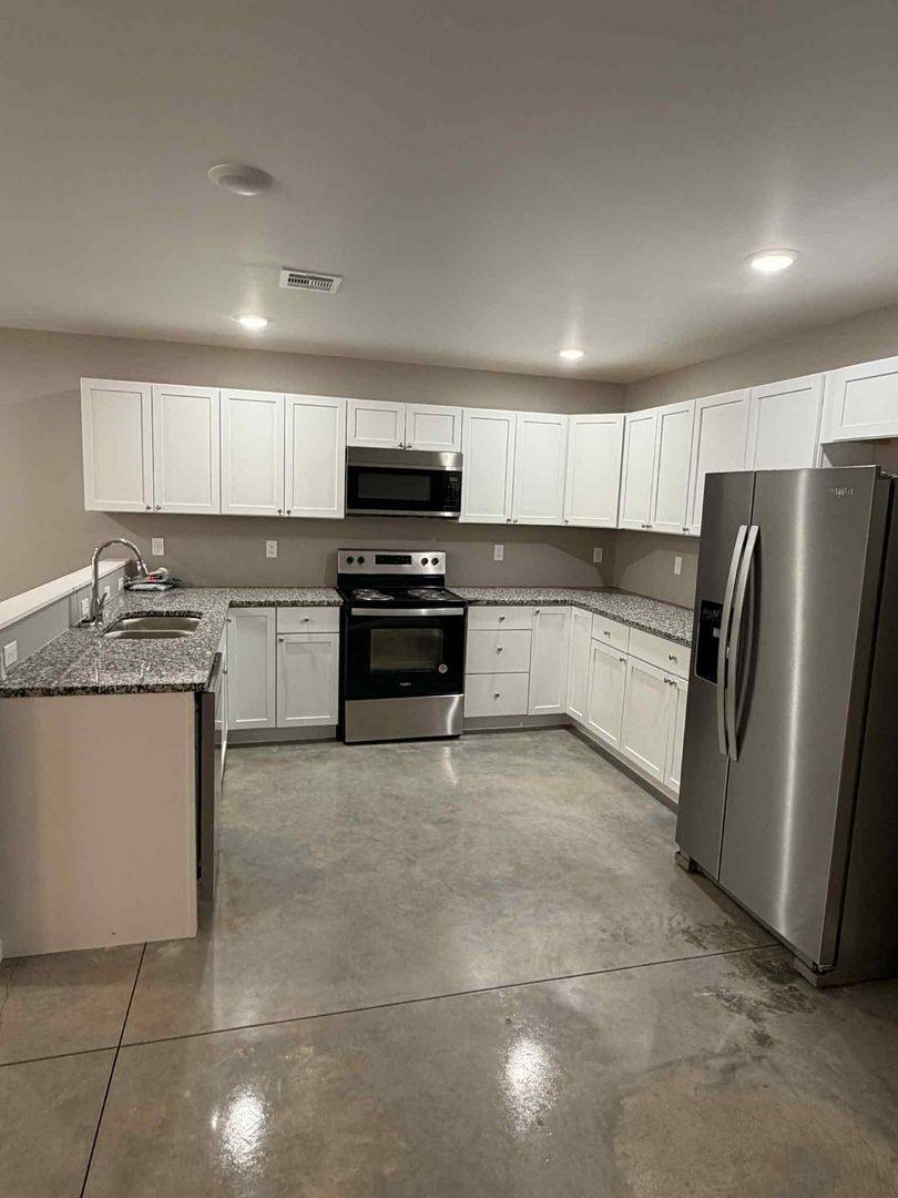 Apartment for rent at 285-287 S 4th St, Oronogo, MO 64855