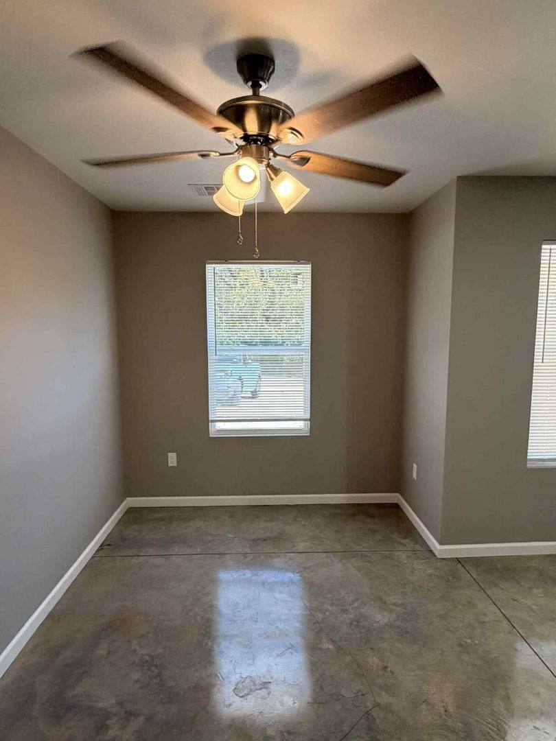 Apartment for rent at 285-287 S 4th St, Oronogo, MO 64855