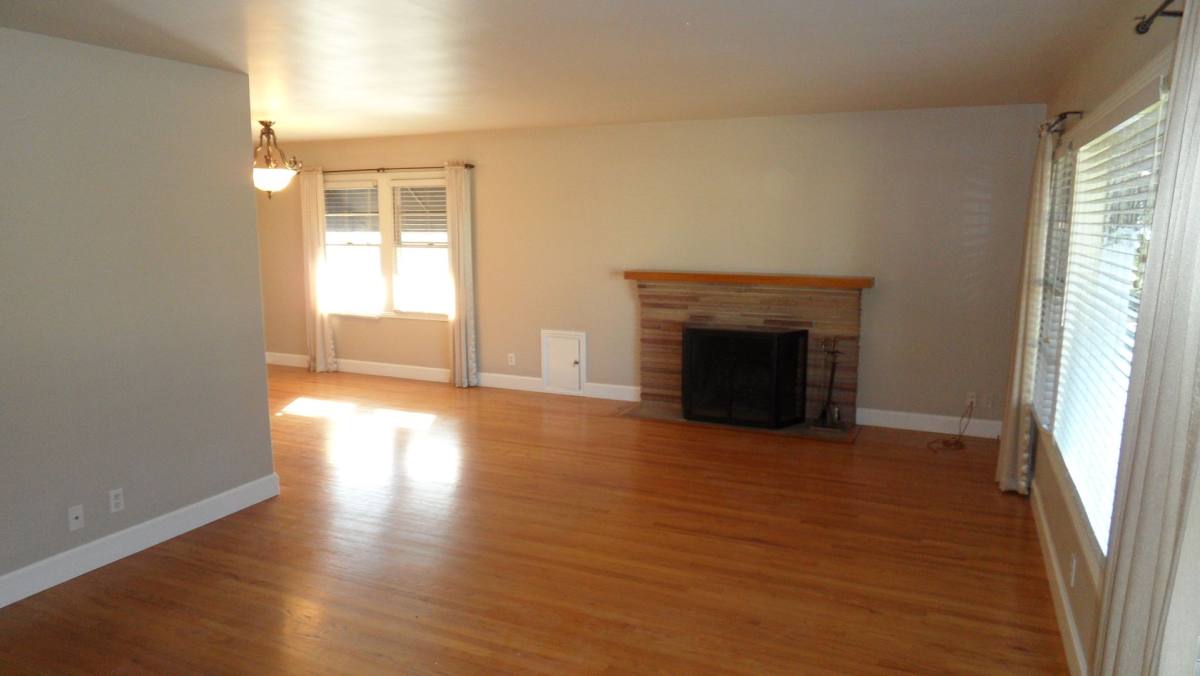 House for rent at 445 N Pine St, Orange, CA 92866