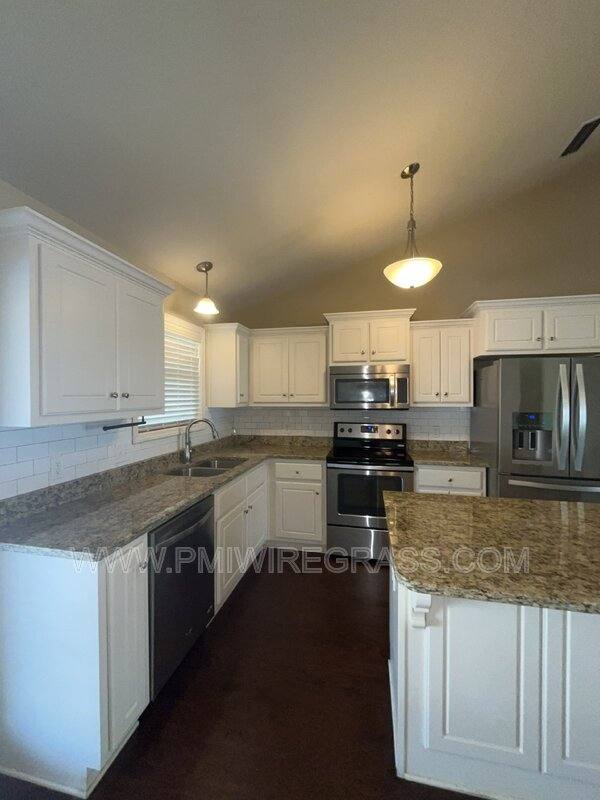 House for rent at 229 Lace Dr, Dothan, AL 36301