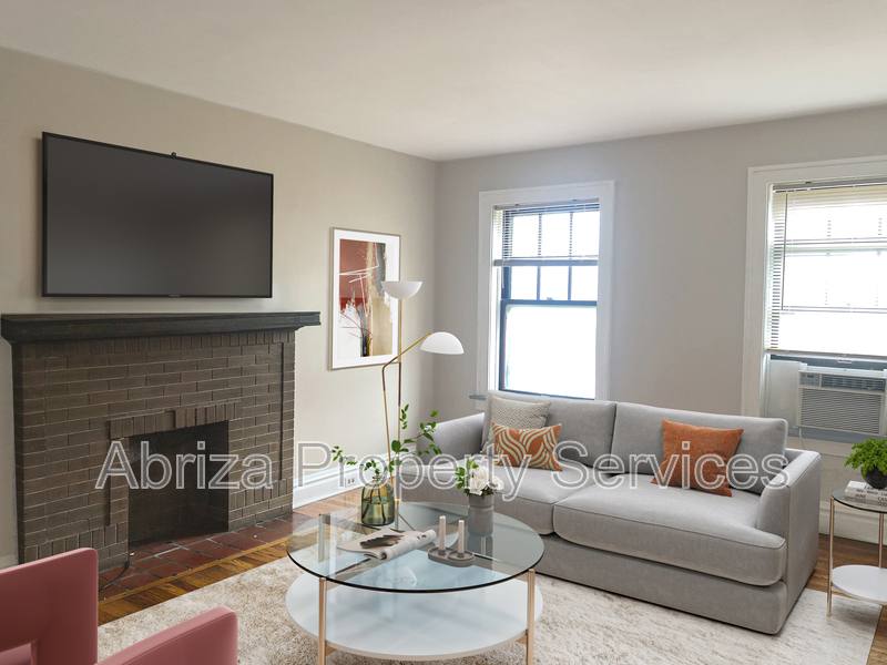 Apartment for rent at 4722 S Grand #2N, Saint Louis, MO 63116
