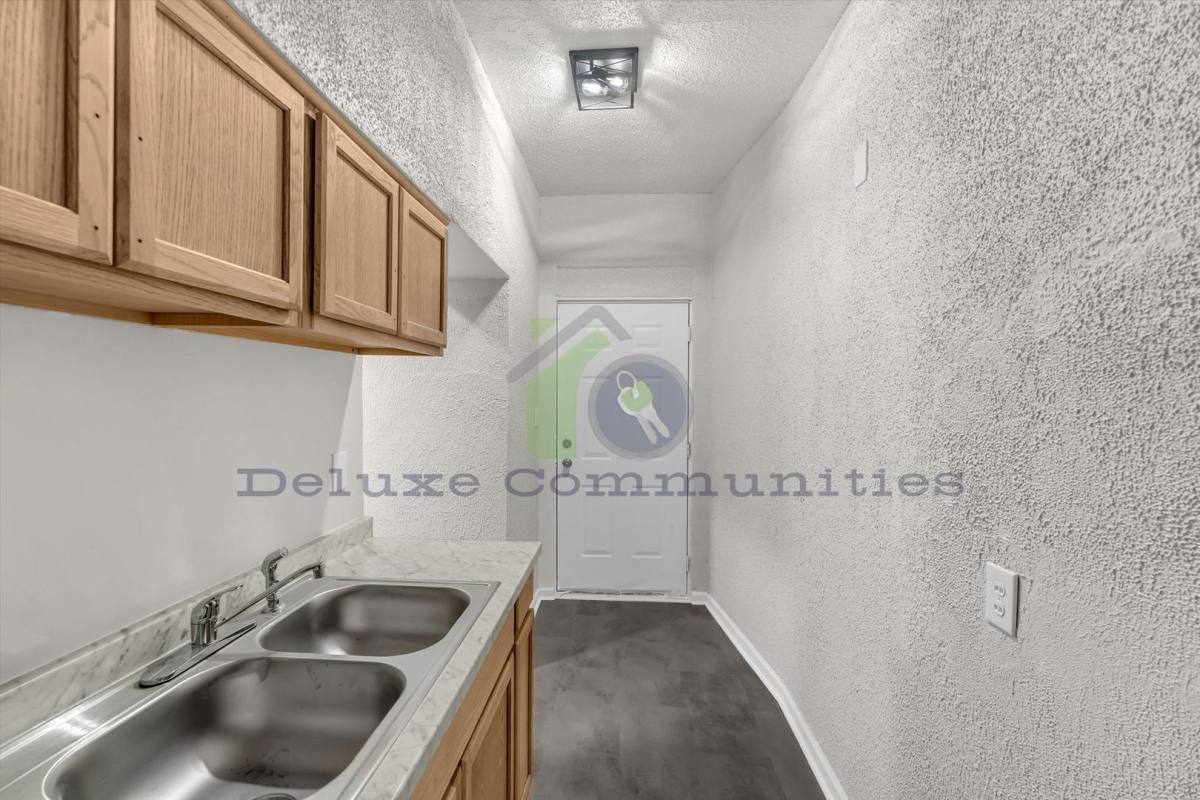 Apartment for rent at 801 Prospect Ave SE, Grand Rapids, MI 49507
