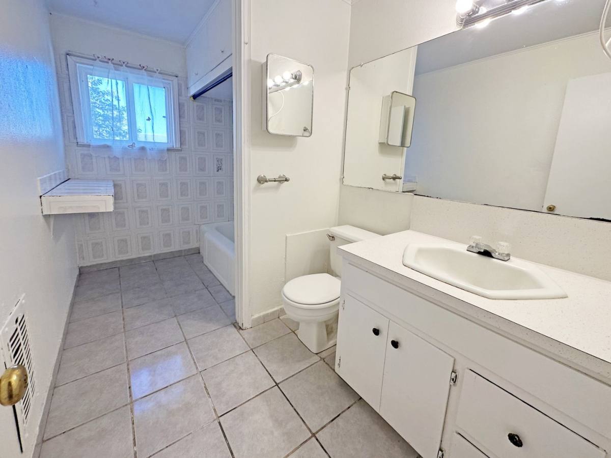 House for rent at 514 W Ave, Hobbs, NM 88240