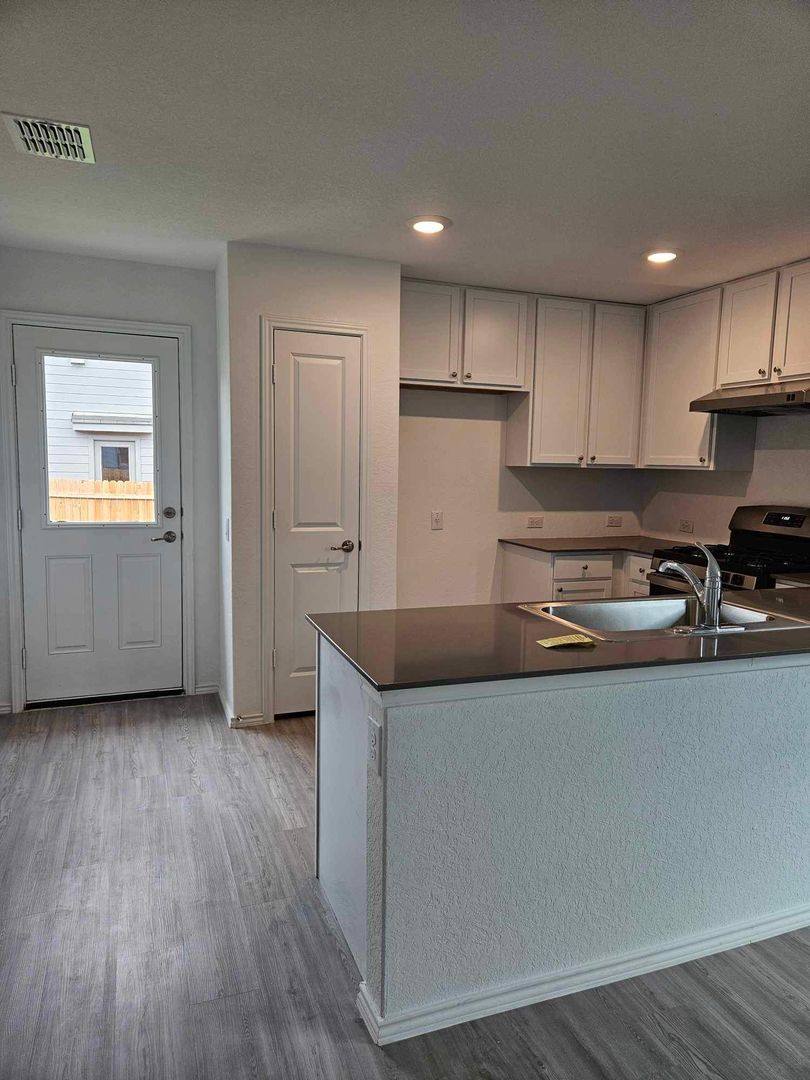 House for rent at 10018 Ana Heights, San Antonio, TX 78224