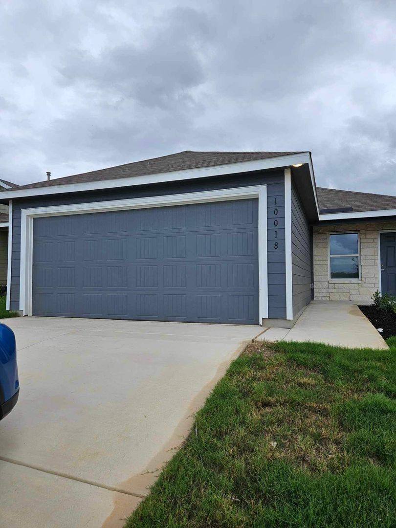 House for rent at 10018 Ana Heights, San Antonio, TX 78224