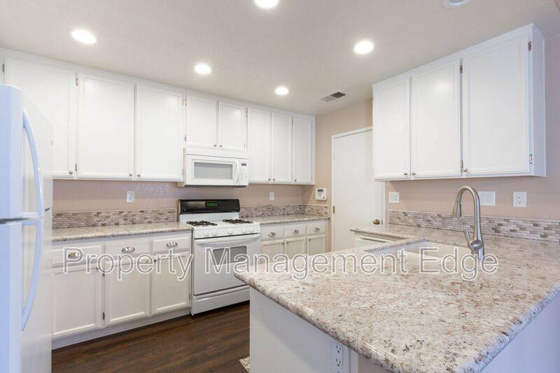 House for rent at 40632 Corte Albara, Murrieta, CA 92562