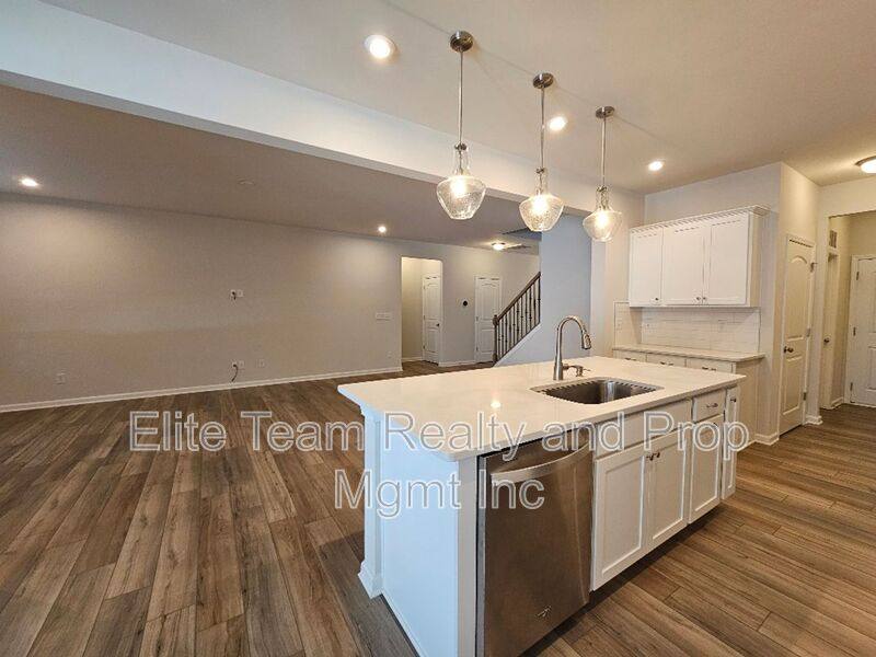House for rent at 3108 Cheyney Park Dr, Charlotte, NC 28269